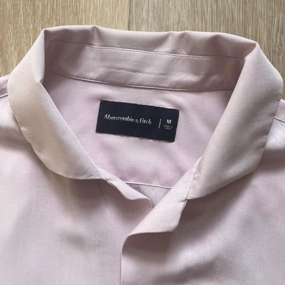 Abercrombie-fitch Men's Pink Button Down Shirt With Heart Patch - Picture 4 of 5